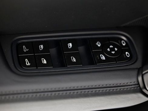 New 2026 Porsche Cayenne image 20