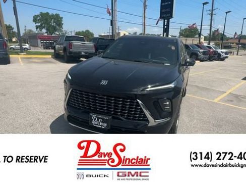 New 2026 Buick Enclave Avenir w/ Super Cruise Package FWD image 3