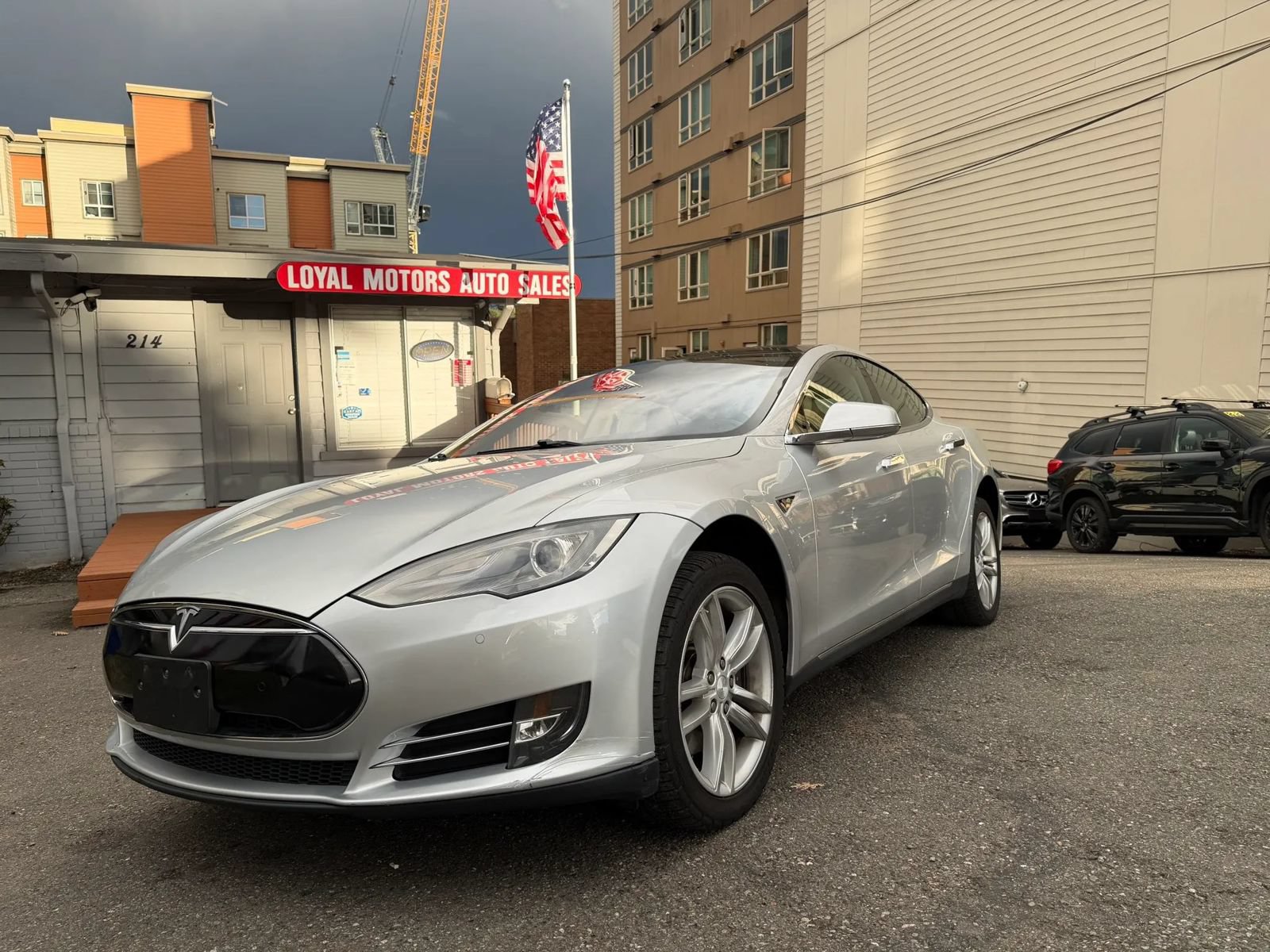 Used 2014 Tesla Model S 85 RWD image 5