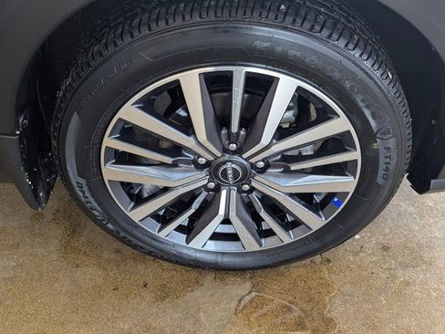 Certified 2023 Nissan Kicks SR w/ Exterior Package image 27