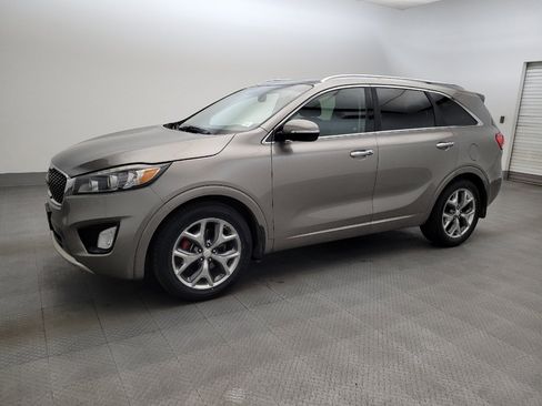 Used 2016 Kia Sorento SX FWD image 2