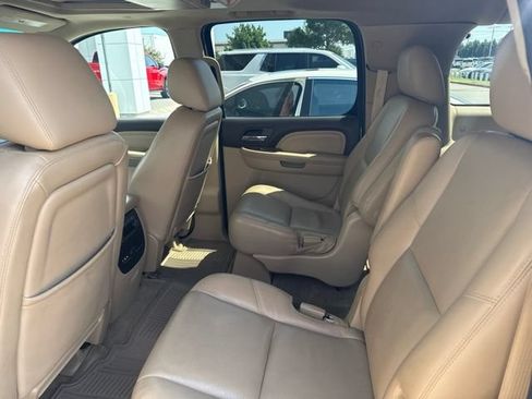 Used 2014 GMC Yukon XL Denali AWD/4WD image 12