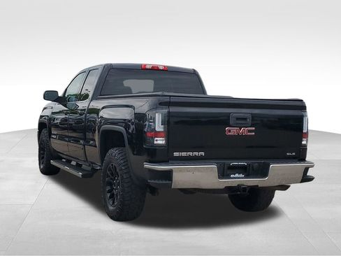 Used 2018 GMC Sierra 1500 SLE w/ SLE Value Package AWD/4WD image 4