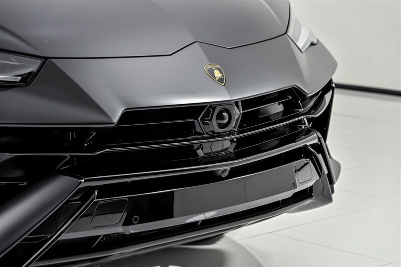 Used 2023 Lamborghini Urus S AWD/4WD image 6
