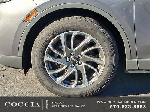 Certified 2022 Lincoln Corsair AWD w/ Equipment Group 101A image 8