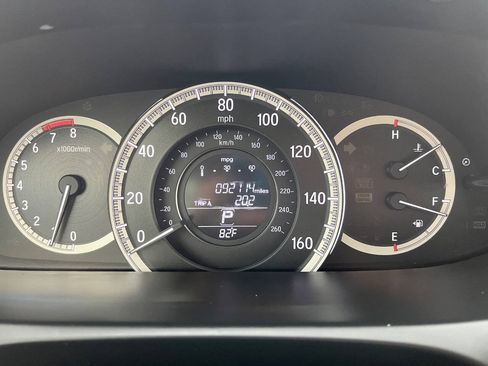 Used 2017 Honda Accord LX image 26