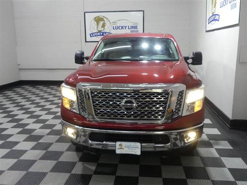 Used 2017 Nissan Titan SV AWD/4WD image 3
