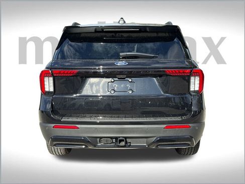 New 2026 Ford Explorer ST-Line image 12