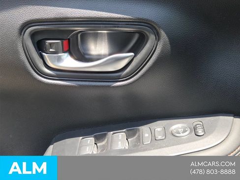 Used 2025 Honda HR-V Sport image 33