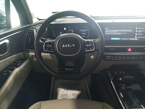 Used 2025 Kia Sorento SX FWD image 18