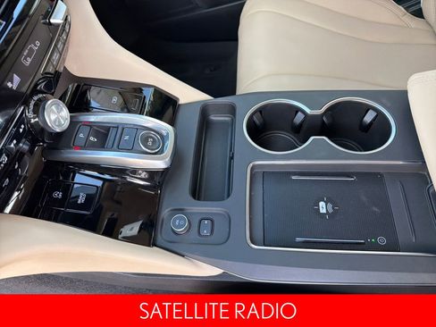 Used 2025 Acura MDX SH-AWD image 17