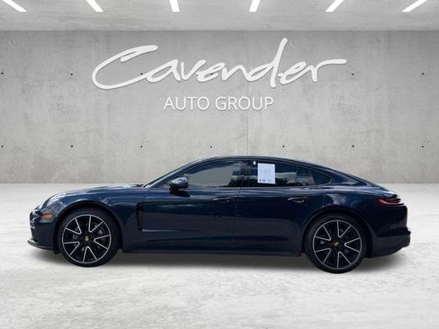Used 2018 Porsche Panamera 4 AWD/4WD image 16
