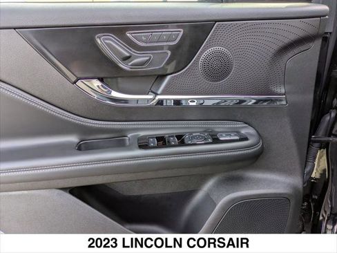 Certified 2023 Lincoln Corsair Reserve image 10