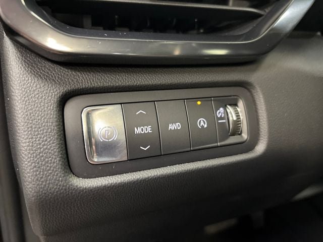 Used 2025 GMC Acadia AT4 w/ Super Cruise Package AWD/4WD image 31