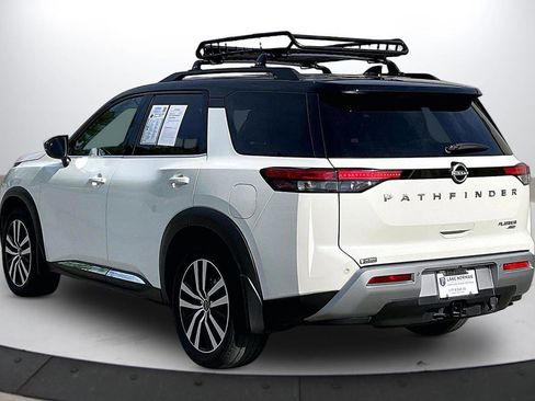 Used 2023 Nissan Pathfinder Platinum AWD/4WD image 7