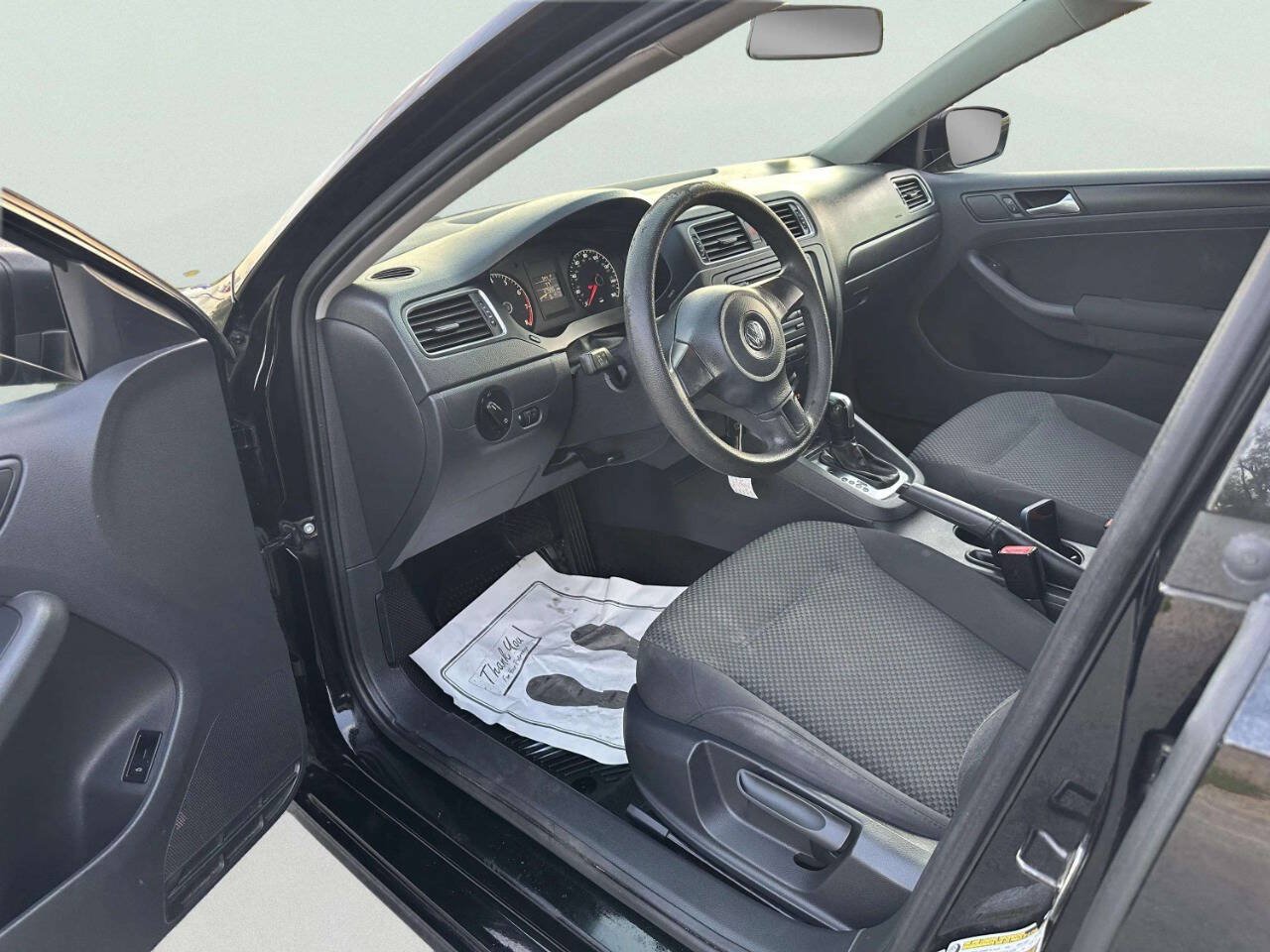 Used 2012 Volkswagen Jetta Sedan FWD image 25