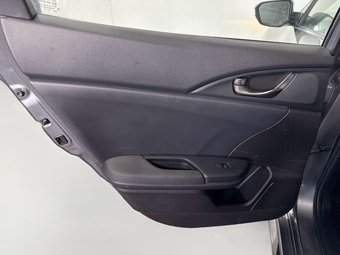 Used 2018 Honda Civic Sport image 25