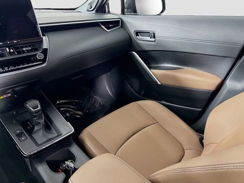 Certified 2026 Toyota Corolla Cross XLE w/ Convenience Package image 23