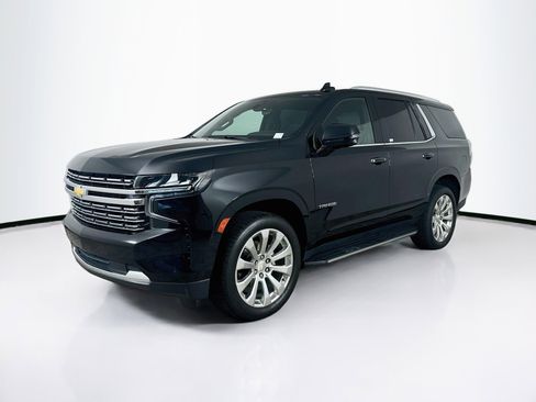 Used 2021 Chevrolet Tahoe Premier w/ Premium Package AWD/4WD image 3