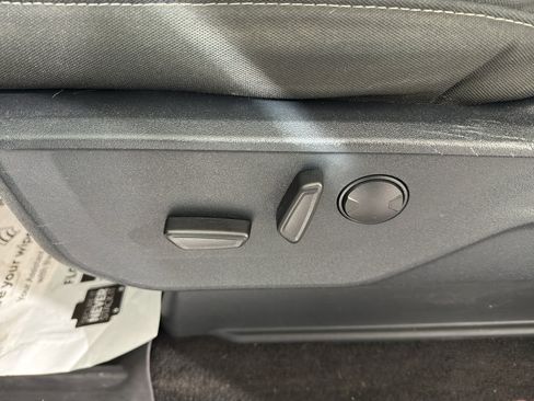 Used 2022 Ford F150 XLT w/ Equipment Group 302A High image 39