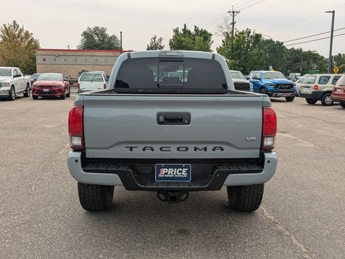 Used 2019 Toyota Tacoma TRD Off-Road AWD/4WD image 6