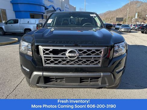 Used 2024 Nissan Frontier SV w/ SV Convenience Package image 8