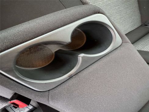 Certified 2022 Nissan Rogue SV image 17