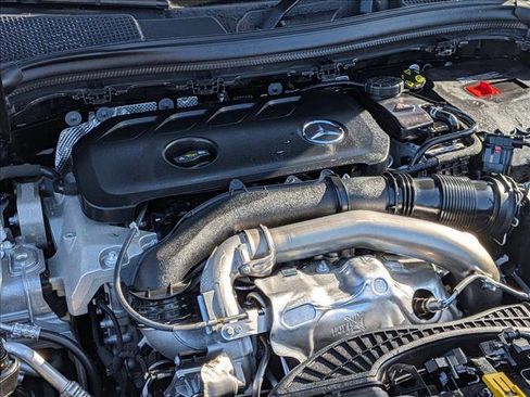 Certified 2025 Mercedes-Benz GLA 250 image 22