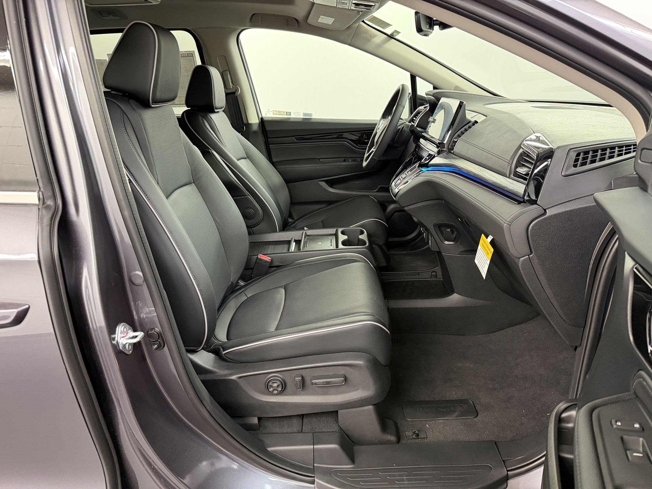 New 2027 Honda Odyssey Elite image 26