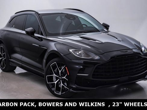 Used 2025 Aston Martin DBX 707 image 3