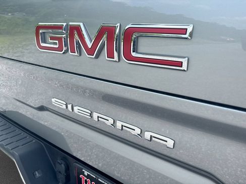 Used 2025 GMC Sierra 1500 SLT AWD/4WD image 37