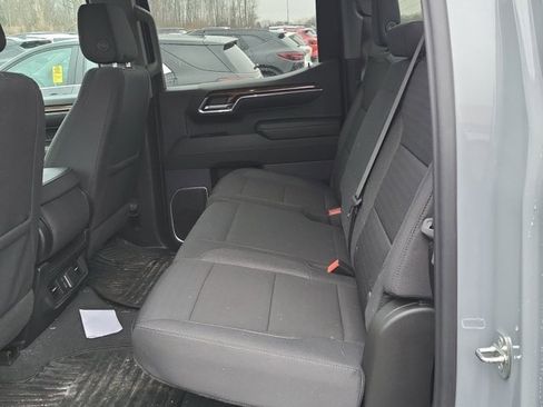 Used 2024 Chevrolet Silverado 1500 LT image 8