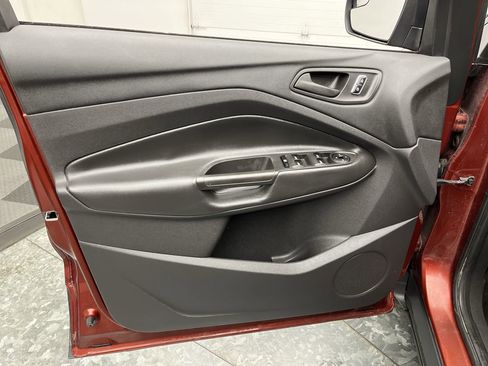 Used 2014 Ford Escape S FWD image 6