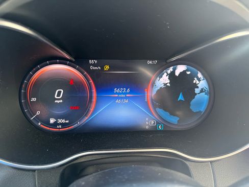 Used 2021 Mercedes-Benz GLC 300 4MATIC image 7