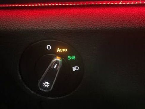 Certified 2025 Volkswagen Jetta GLI Autobahn w/ GLI Black Package image 15