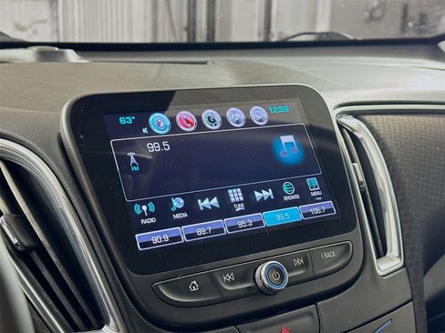 Used 2017 Chevrolet Malibu Hybrid w/ Driver Confidence Package image 11