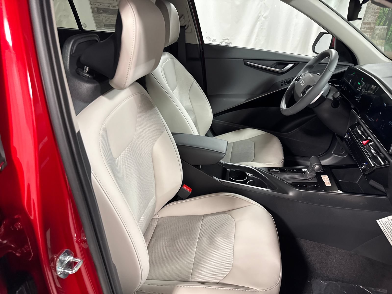 New 2026 Kia Niro EX FWD image 24