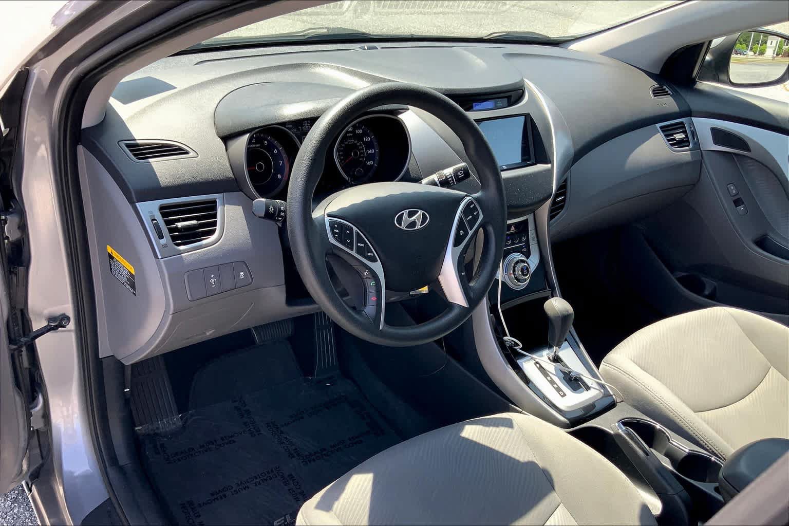 Used 2011 Hyundai Elantra GLS w/ Preferred Equipment Pkg 3 FWD image 15