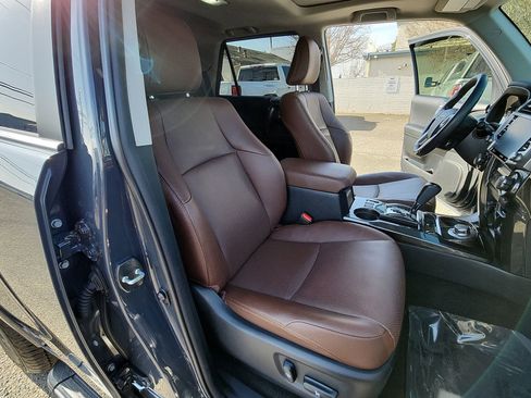 Used 2024 Toyota 4Runner Limited image 26