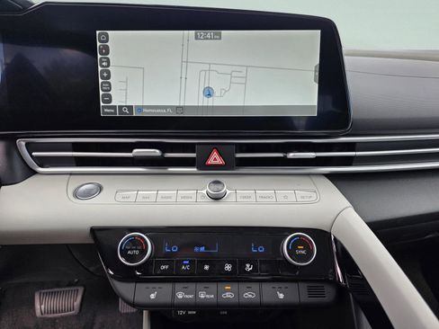 New 2026 Hyundai Elantra Limited image 20