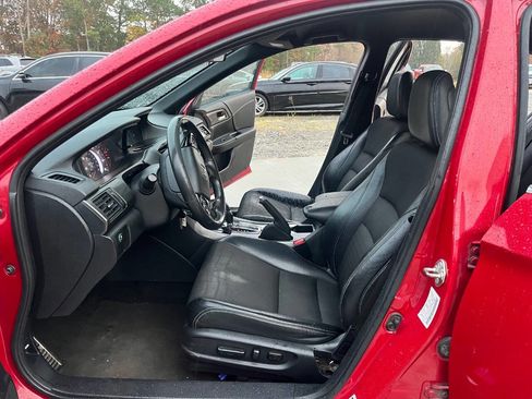 Used 2016 Honda Accord Sport image 49
