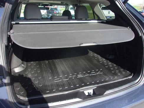 Used 2023 Subaru Outback Limited AWD/4WD image 22