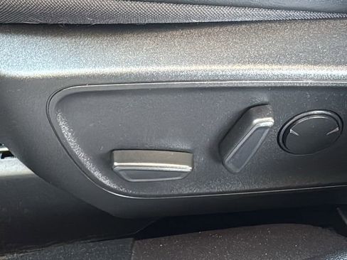 Certified 2023 Ford Escape ST-Line w/ Tech Pack #1 FWD image 21