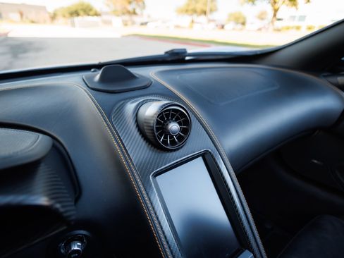 Used 2016 McLaren 675LT Spider image 56