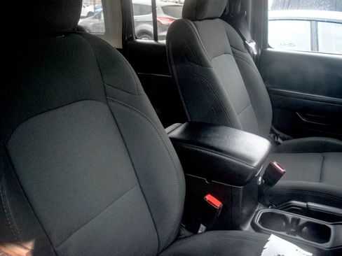 Used 2021 Jeep Wrangler Unlimited Sport image 10