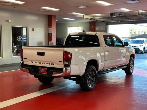 Certified 2022 Toyota Tacoma SR5 w/ Black Out Package (TMS) AWD/4WD image 4