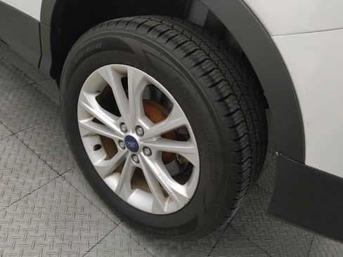 Used 2018 Ford Escape SE FWD image 31