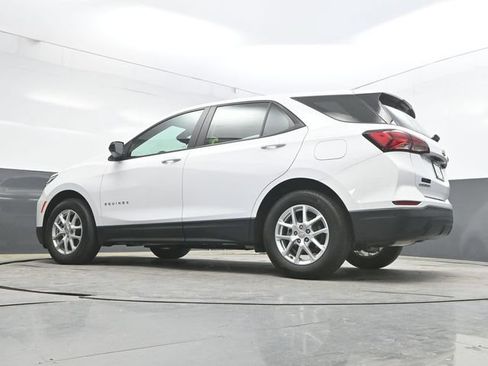 Used 2024 Chevrolet Equinox LS FWD image 39