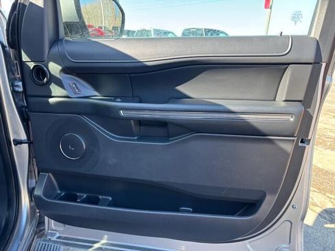 Used 2024 Ford Expedition XLT image 16