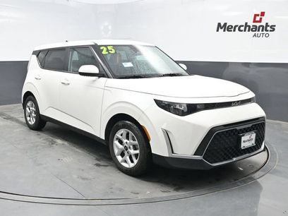 Used 2025 Kia Soul LX w/ LX Technology Package